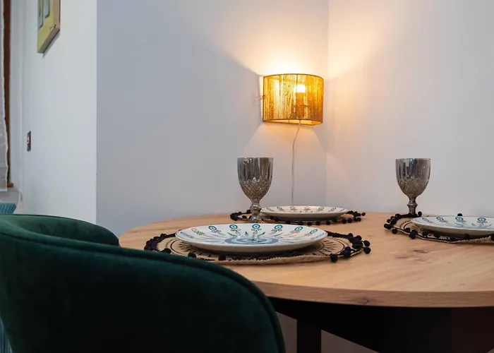 Apartment уютна почивка *